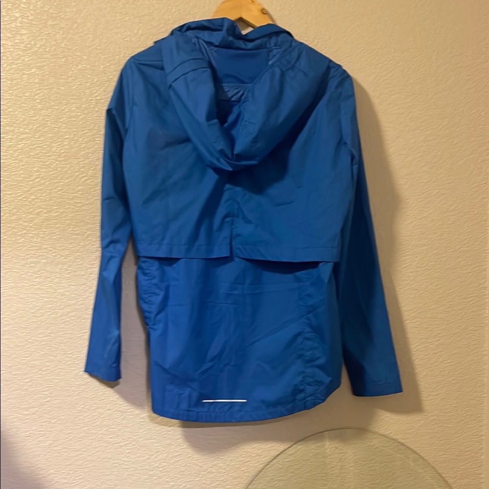 Nike Essential Running Jacket - image 6
